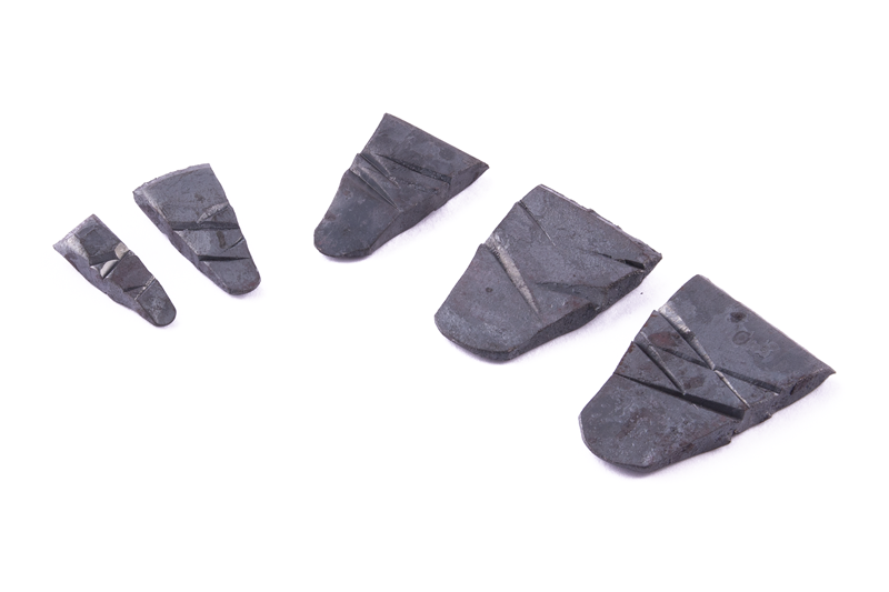 Klínek kovaný plochý II