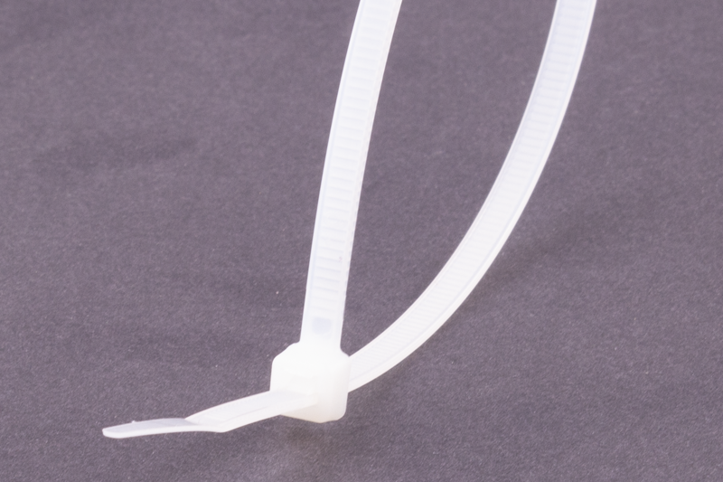 Páska stahovací BÍLÁ 200x3,6-50ks